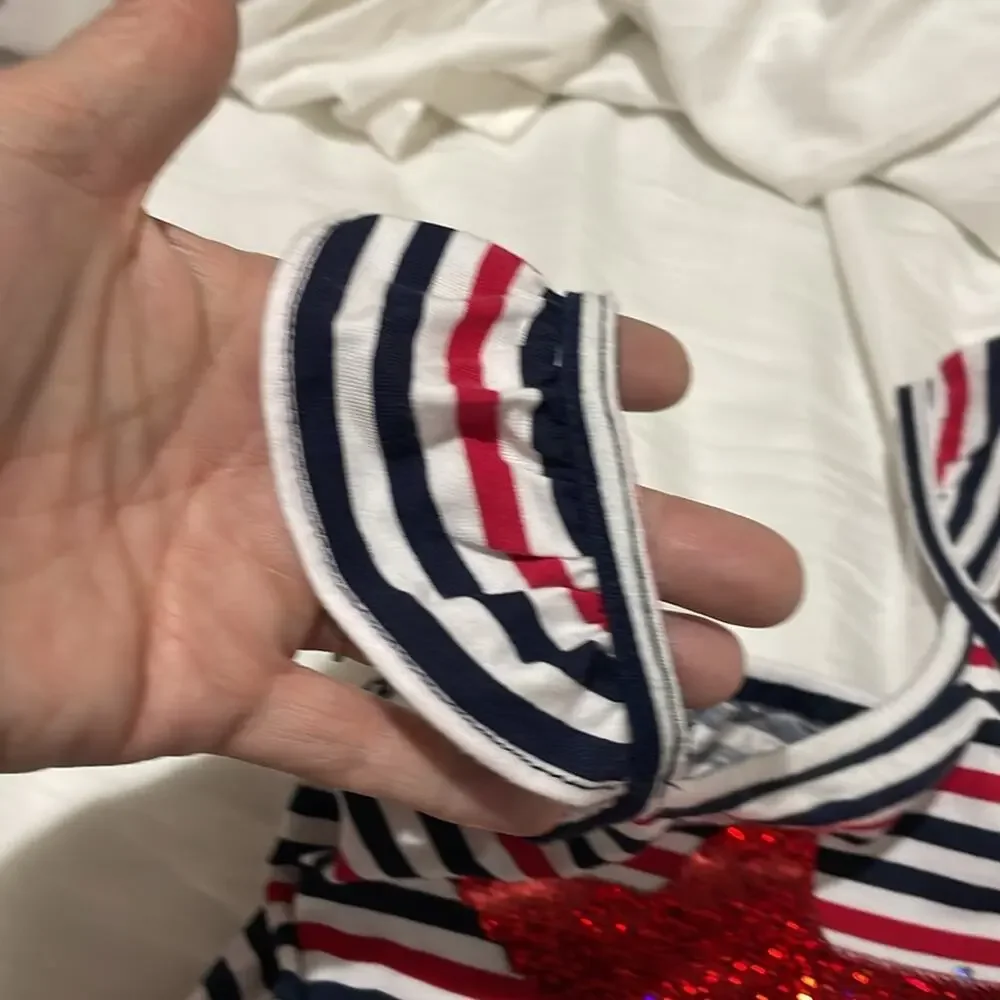 Children place 5/6 S red white blue romper sequined star ruffled sleeve euc